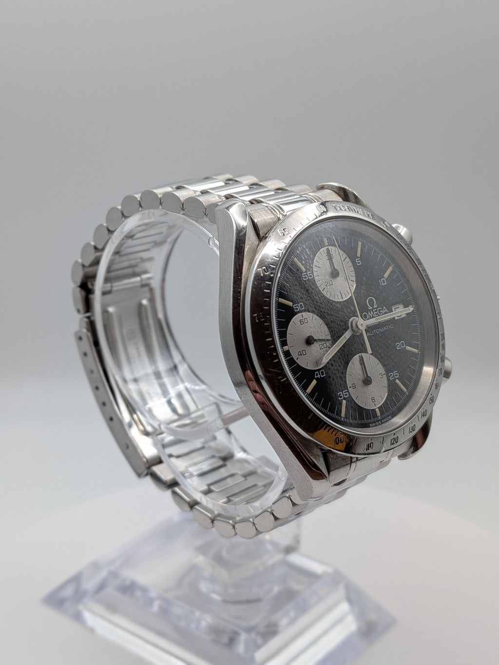 Omega Speedmaster Date "JDM" Reverse Panda