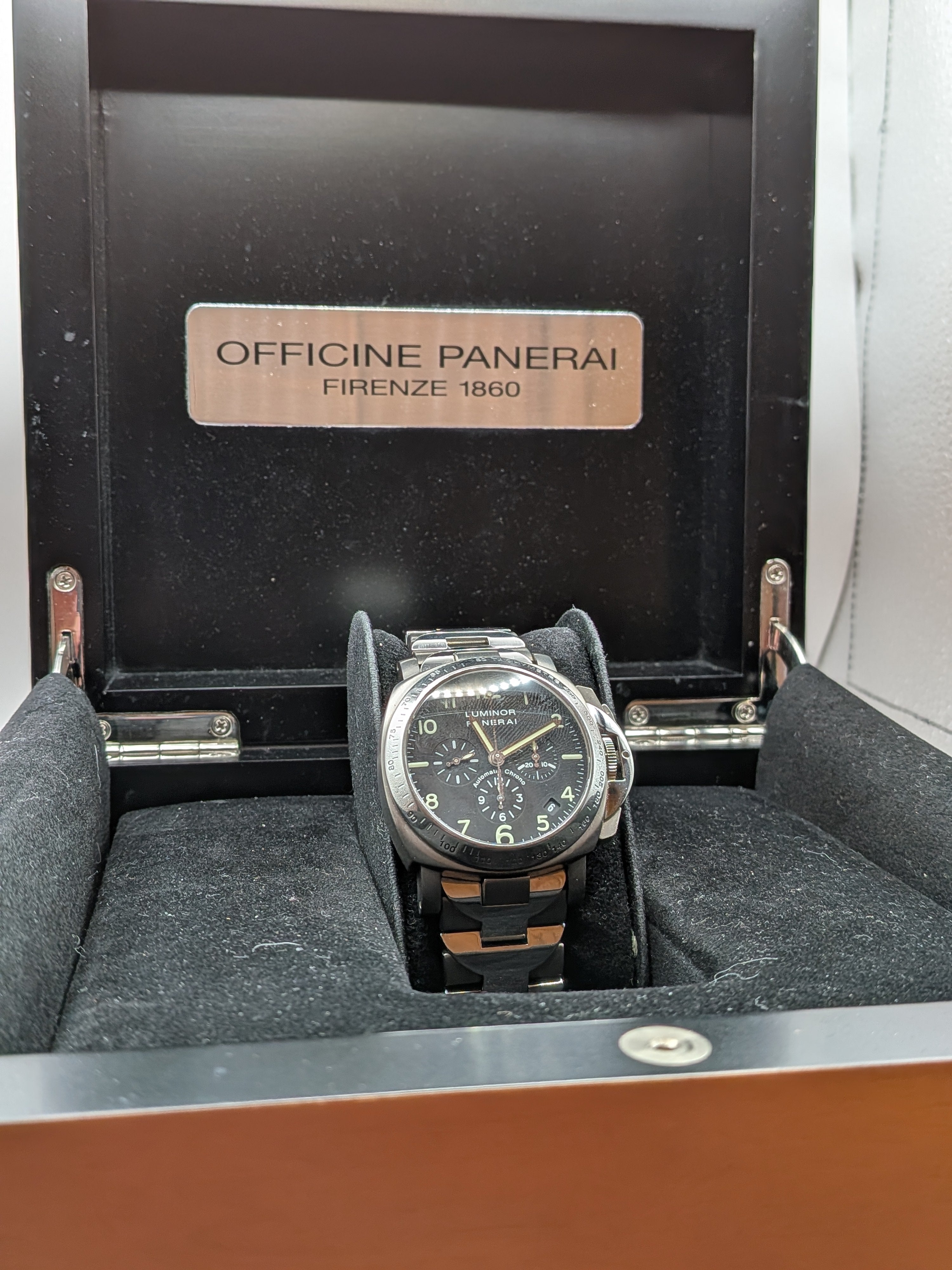 Panerai Luminor Chronograph, 40mm, Titanium