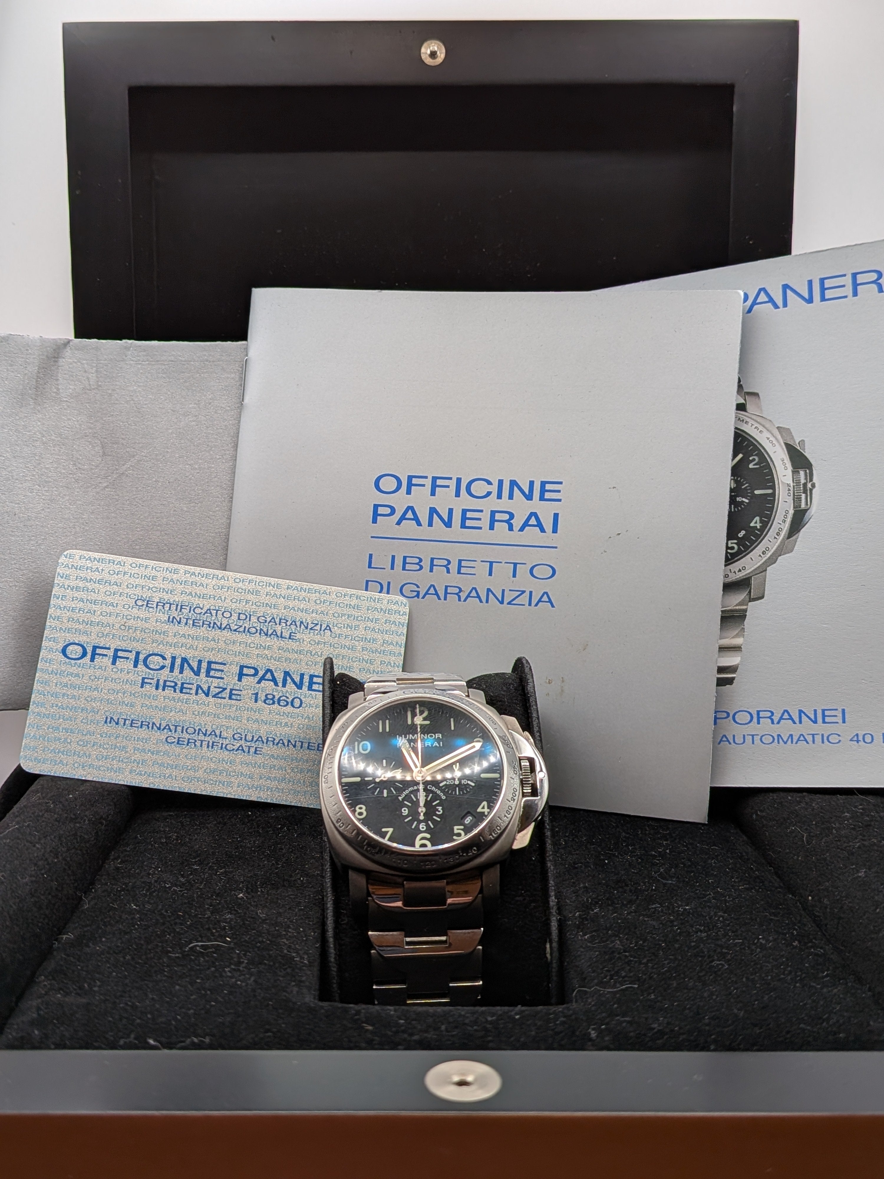 Panerai Luminor Chronograph, 40mm, Titanium