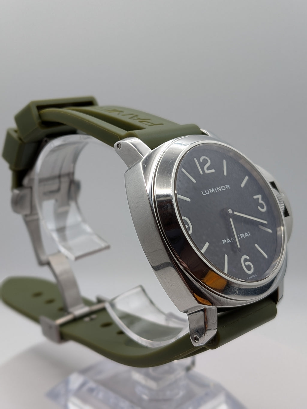 Panerai Luminor Base 44mm Black Dial