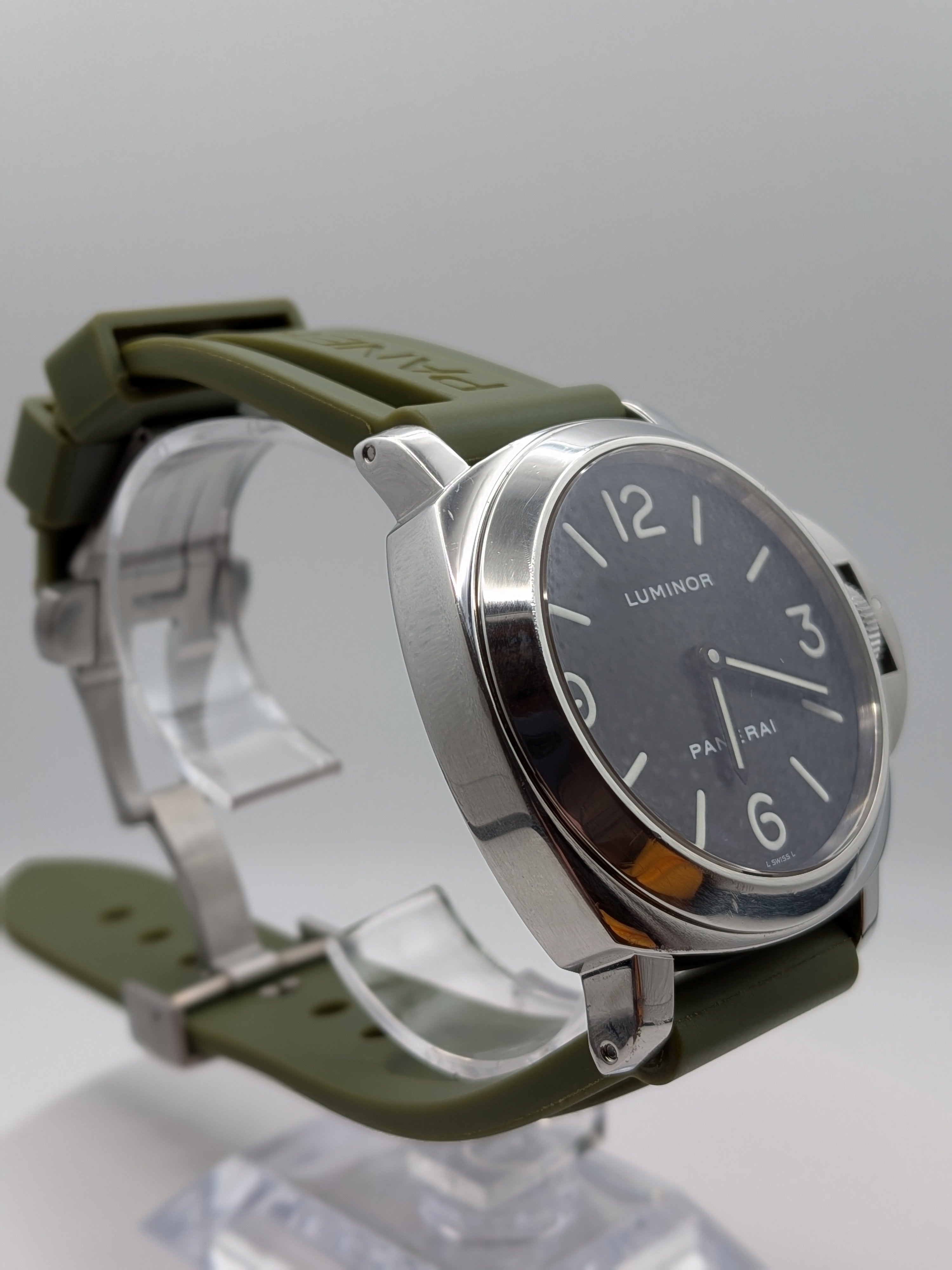 Panerai Luminor Base 44mm Black Dial