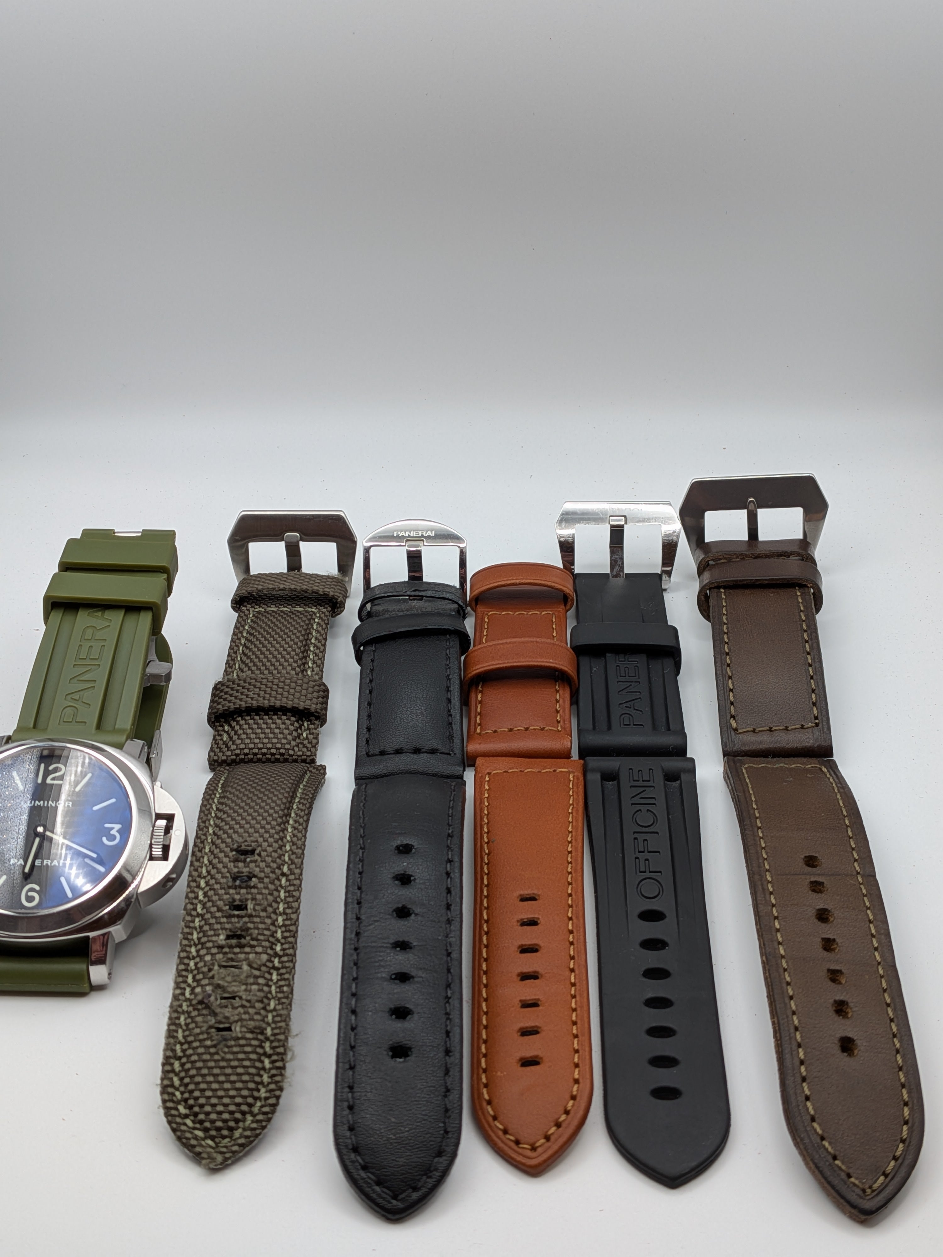 Panerai Luminor Base 44mm Black Dial