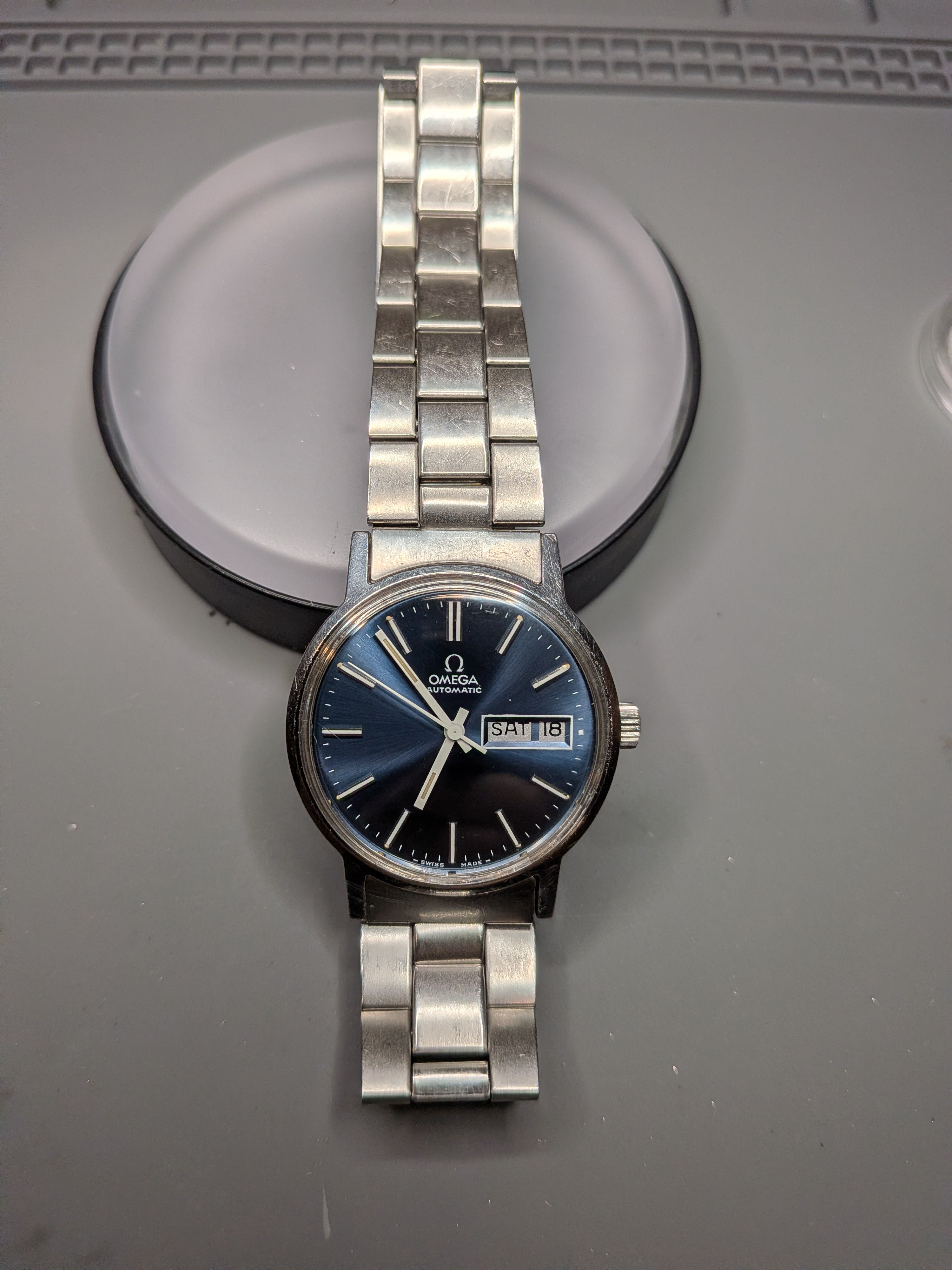 Omega Geneve Blue dial, steel