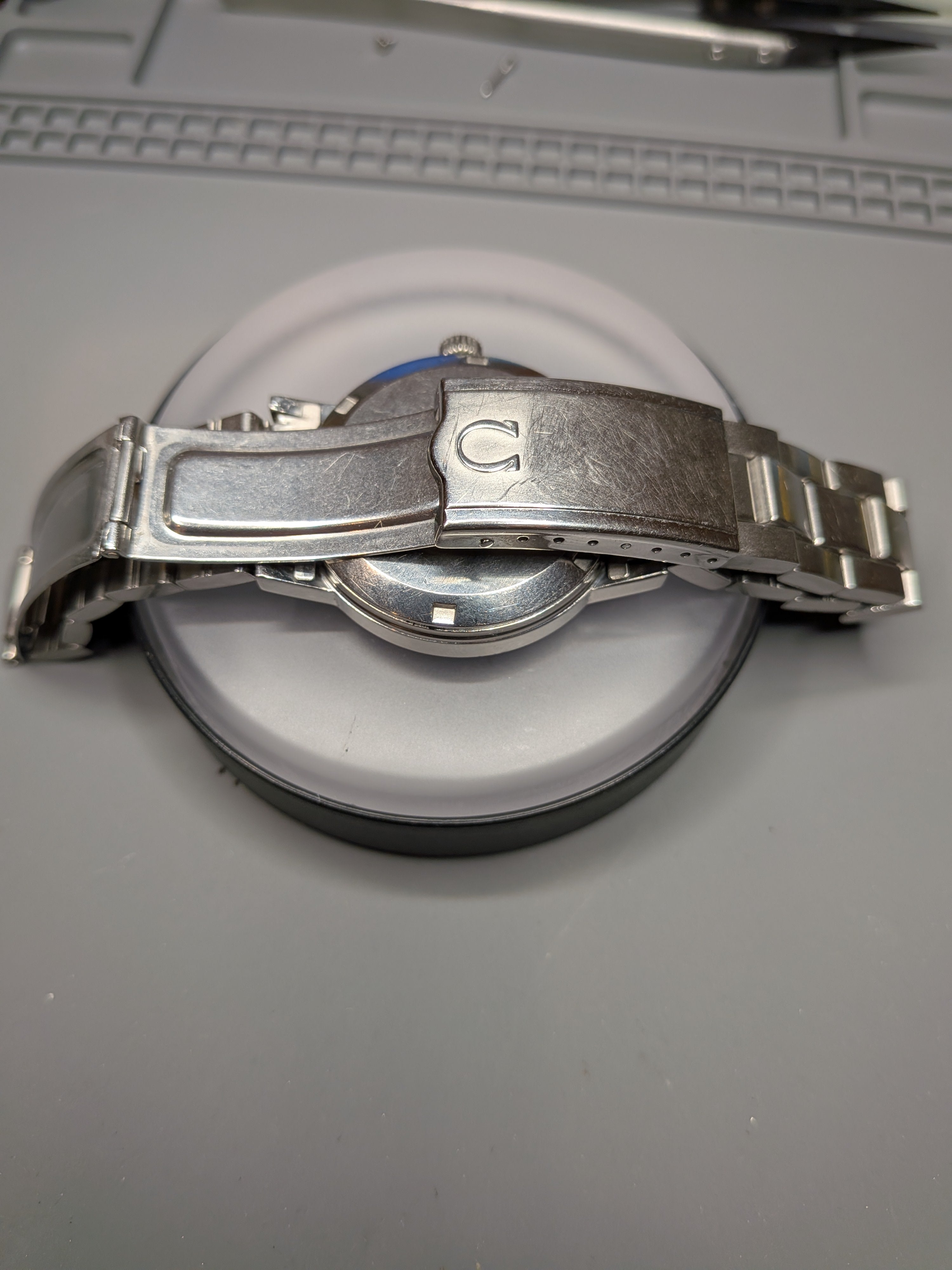 Omega Geneve Blue dial, steel