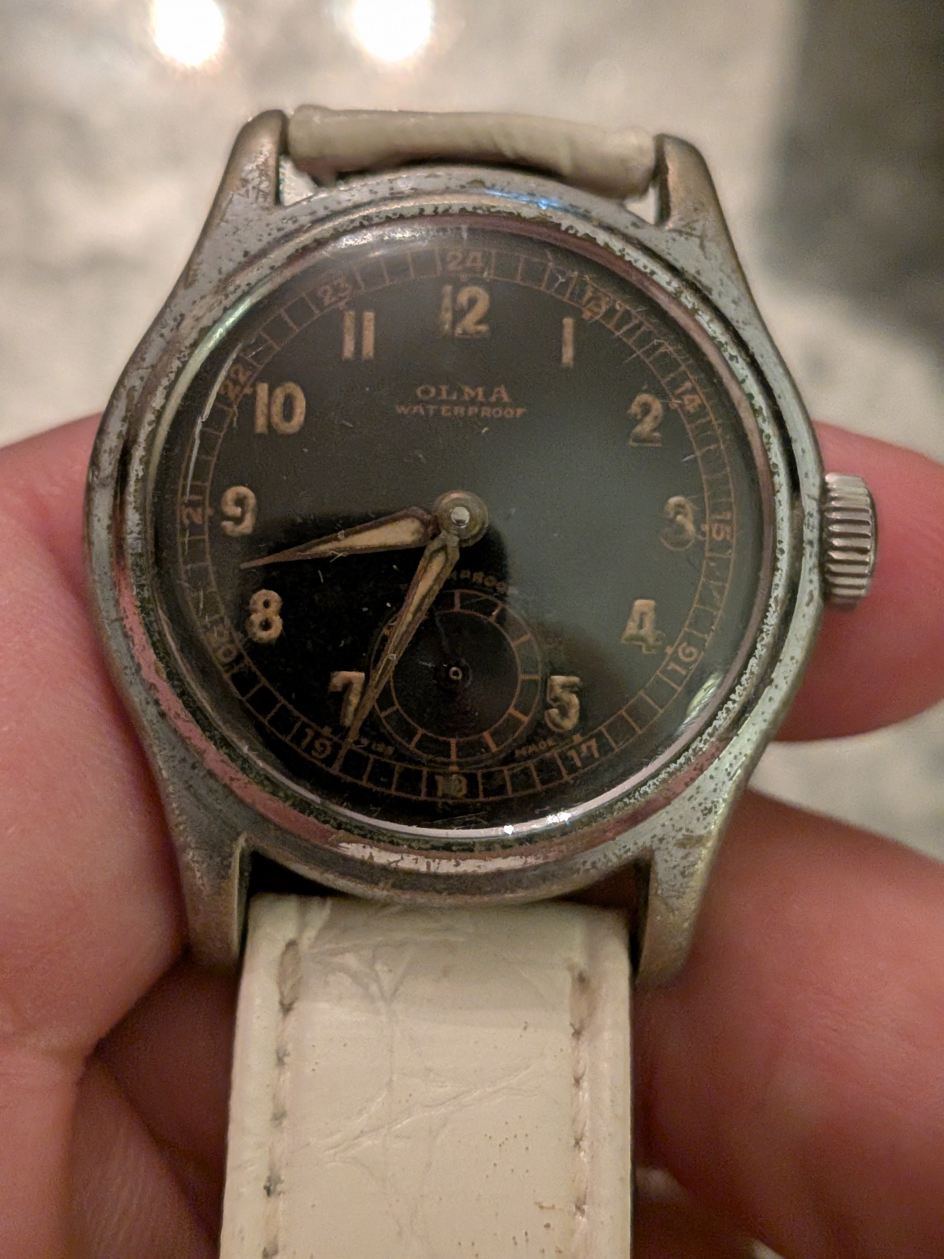 Olma Black Dial