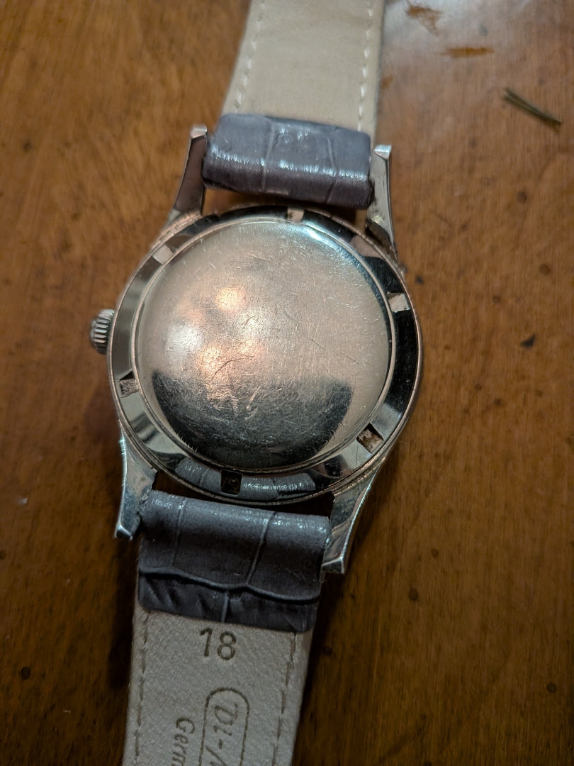 Girard Perregaux Gyromatic 34mm grey strap