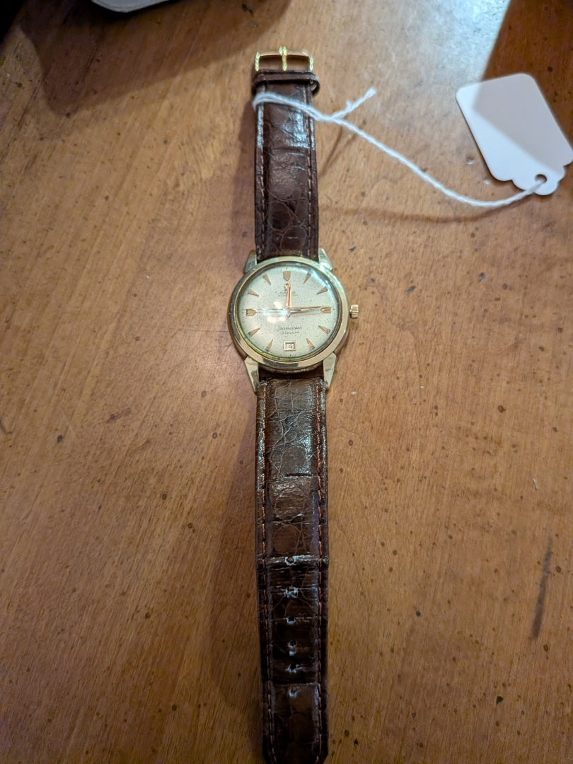 Omega Seamaster - date at 6
