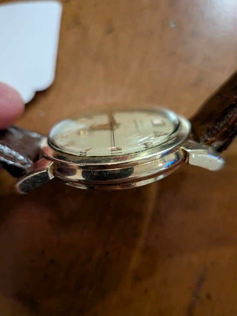Omega Seamaster - date at 6