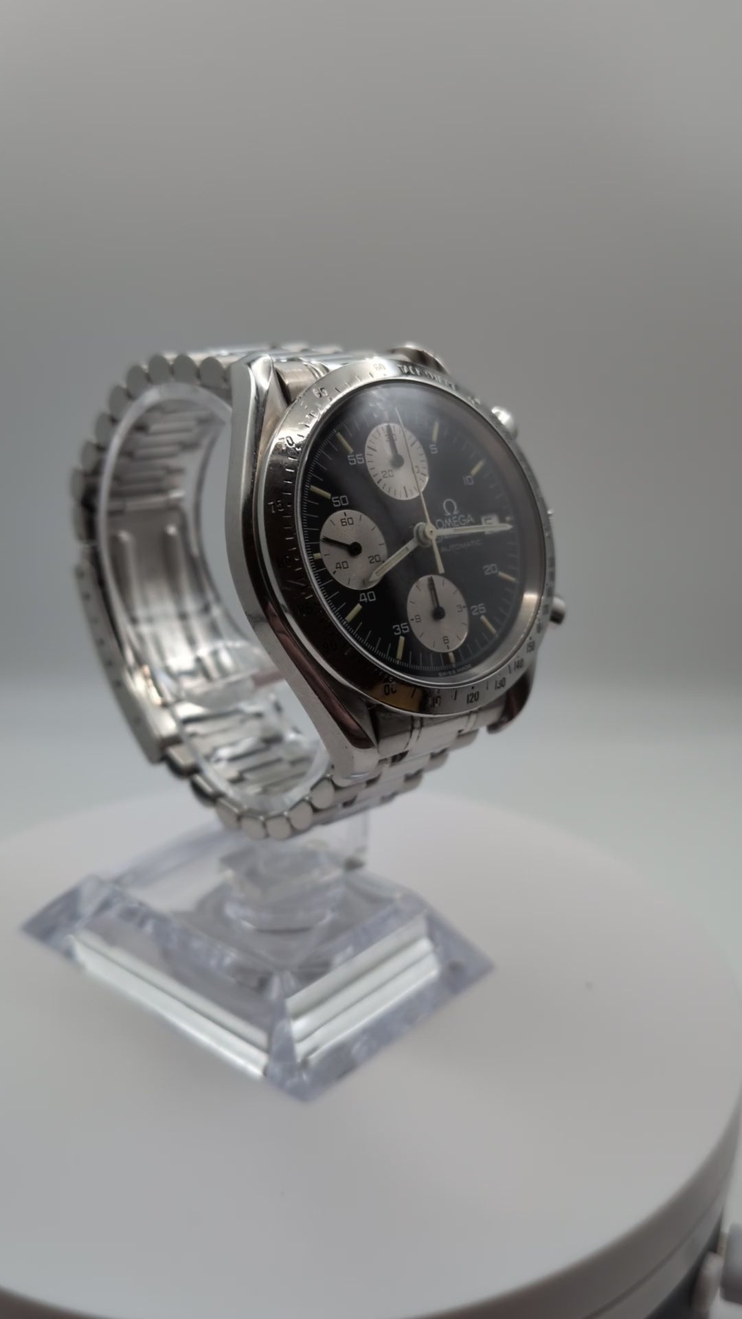 Omega Speedmaster Date "JDM" Reverse Panda
